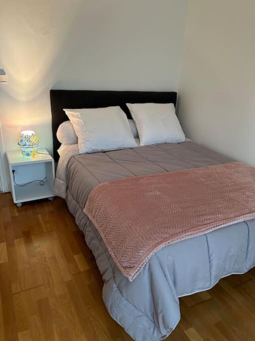 Appartement Cosy Tout Equipe エピネー・シュル・オルジュ エクステリア 写真